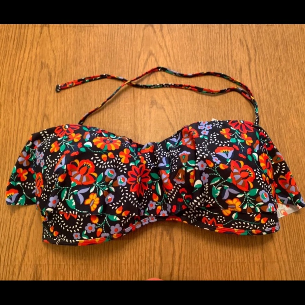 Lord & Taylor Red @ Black Floral Bikini Top XL